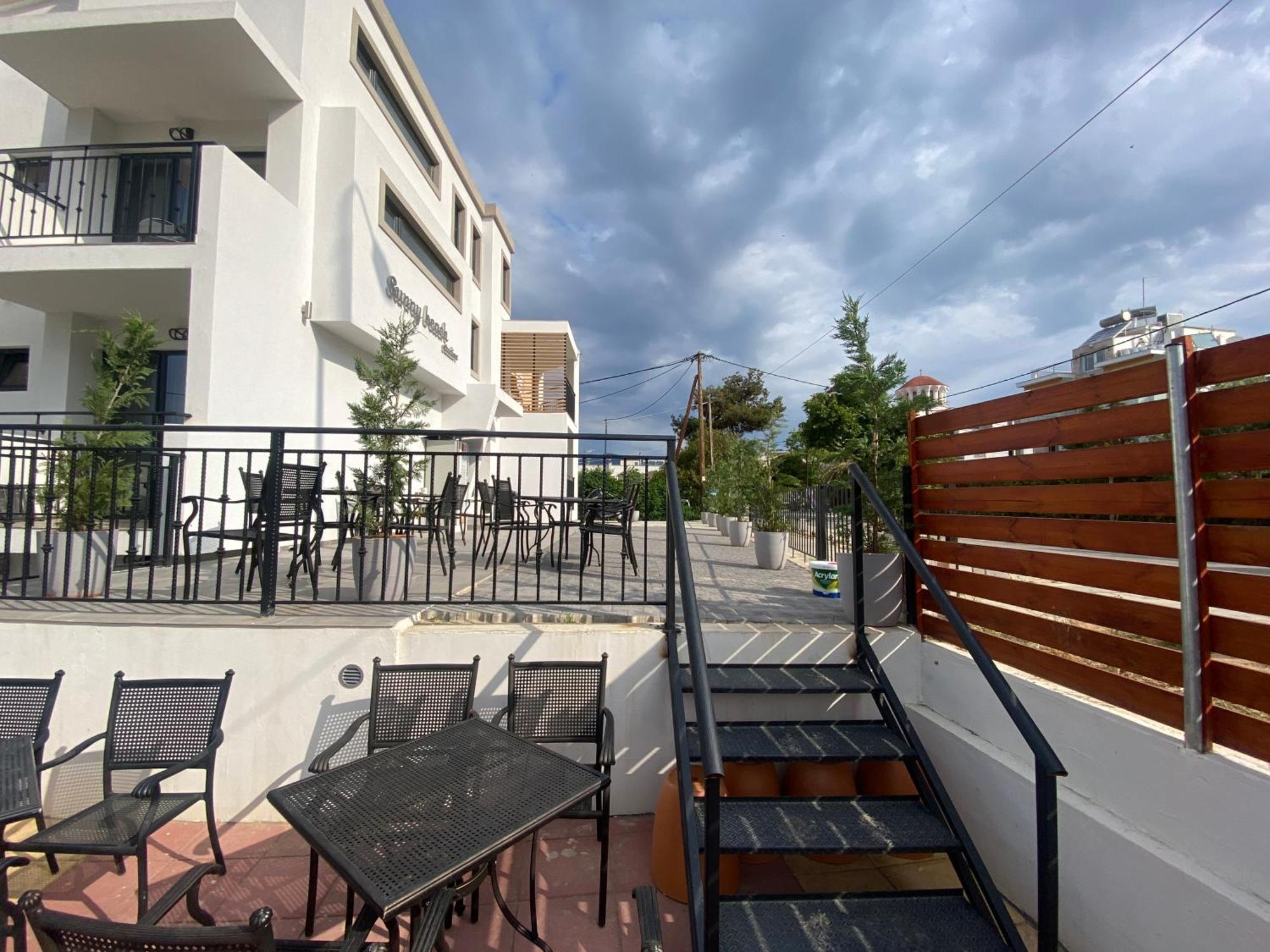 Opalium Beach Front Suites Potos Ngoại thất bức ảnh
