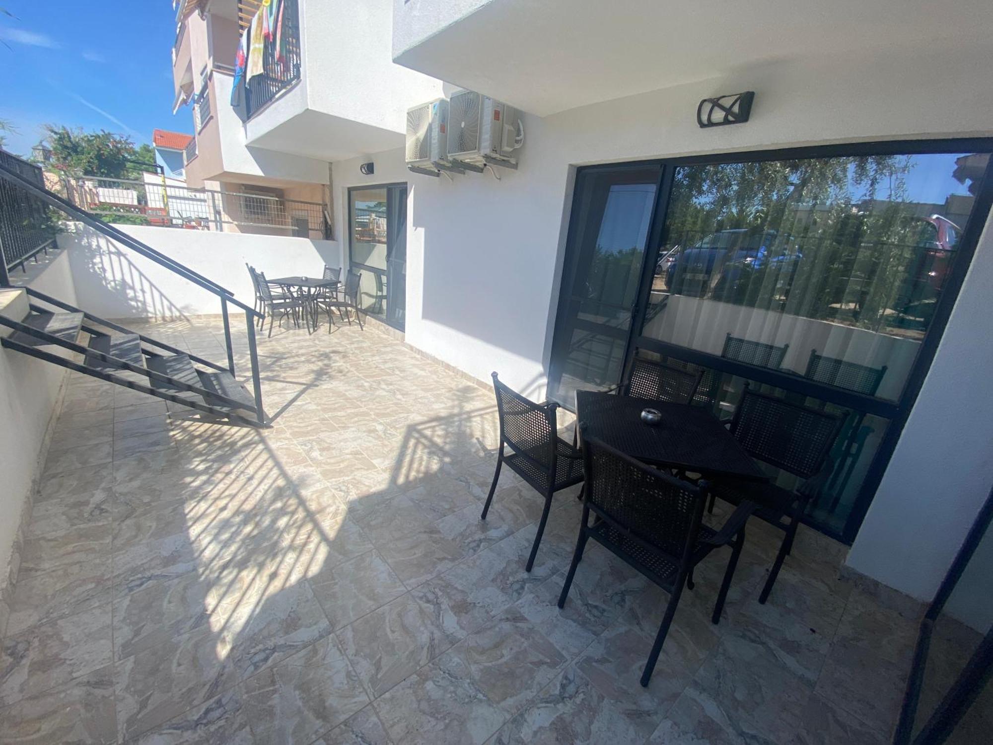 Opalium Beach Front Suites Potos Ngoại thất bức ảnh