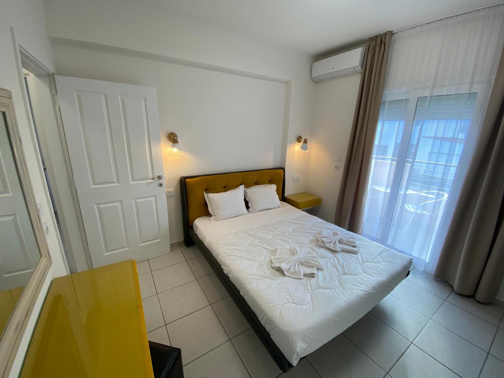 Opalium Beach Front Suites Potos Ngoại thất bức ảnh