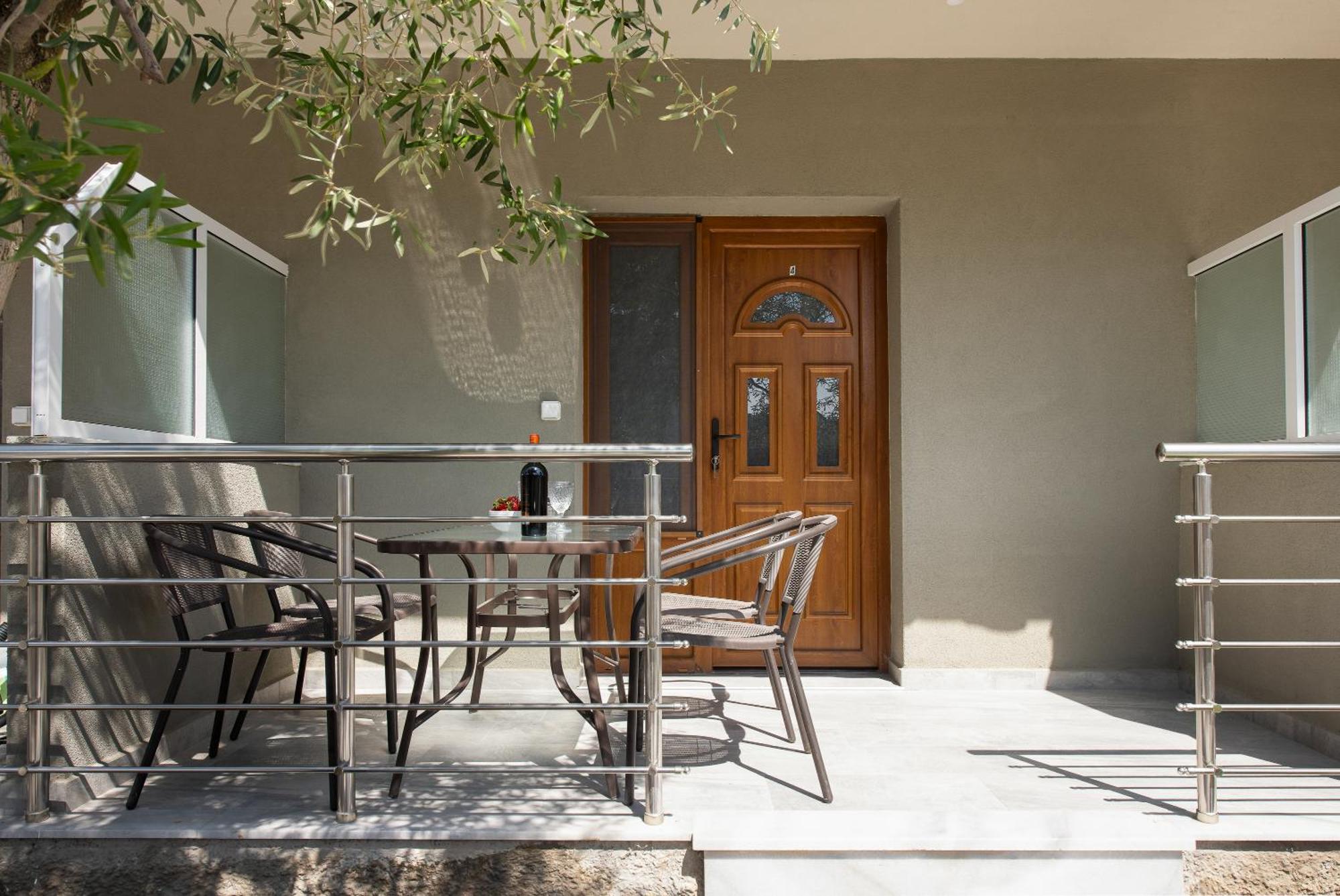 Opalium Beach Front Suites Potos Ngoại thất bức ảnh