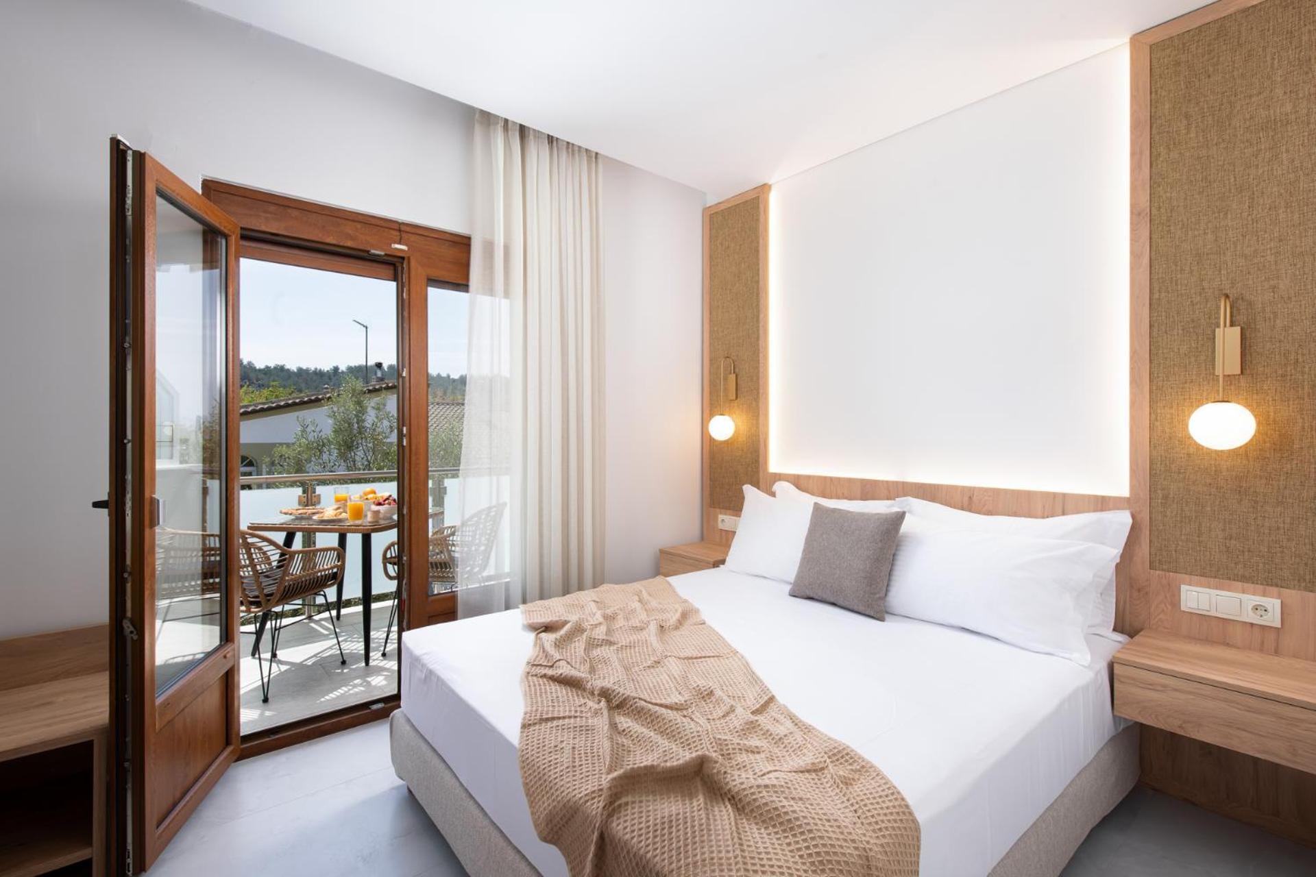 Opalium Beach Front Suites Potos Ngoại thất bức ảnh